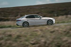 Alfa Romeo Giulia Sprint 2020 года  (UK)